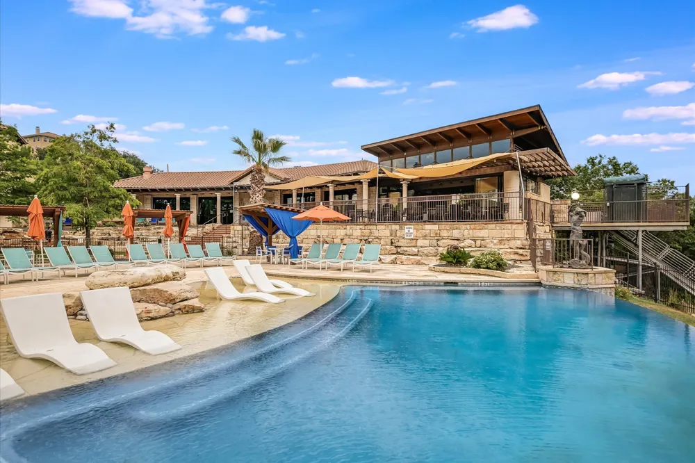 204 Maxwell Way Austin, TX 78738