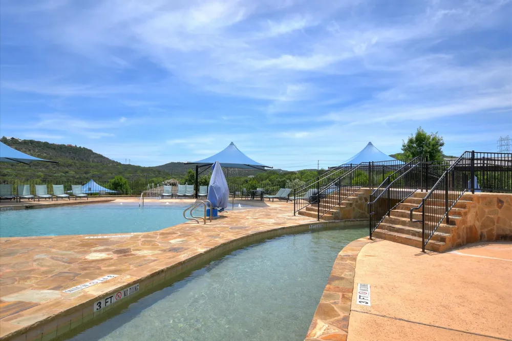 204 Maxwell Way Austin, TX 78738
