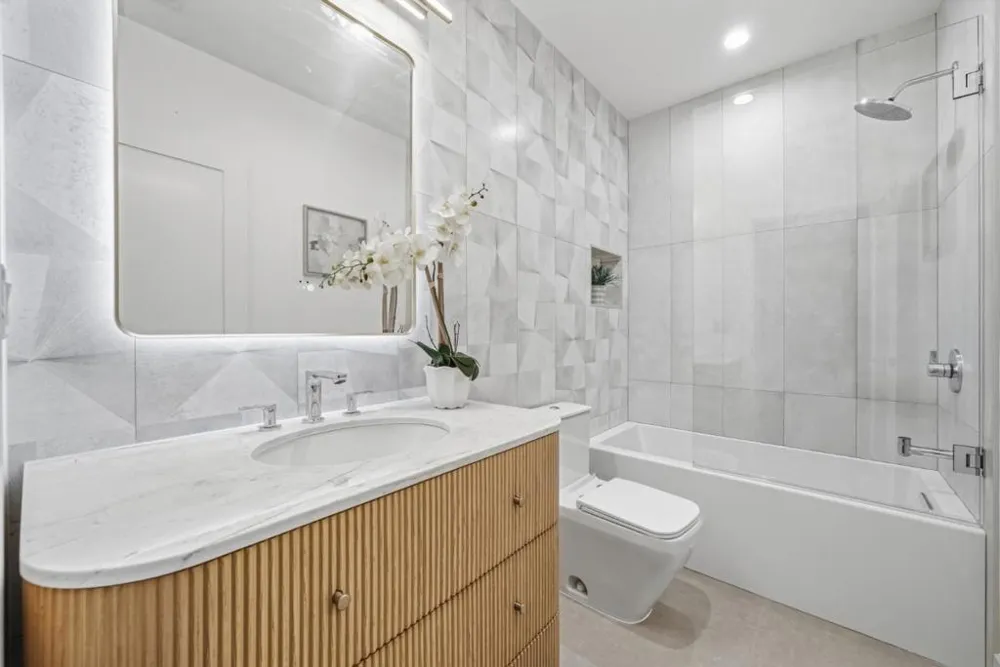 412 Gabilan Street Los Altos, CA 94022