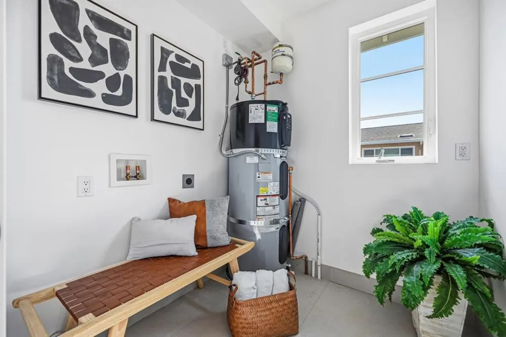 412 Gabilan Street Los Altos, CA 94022
