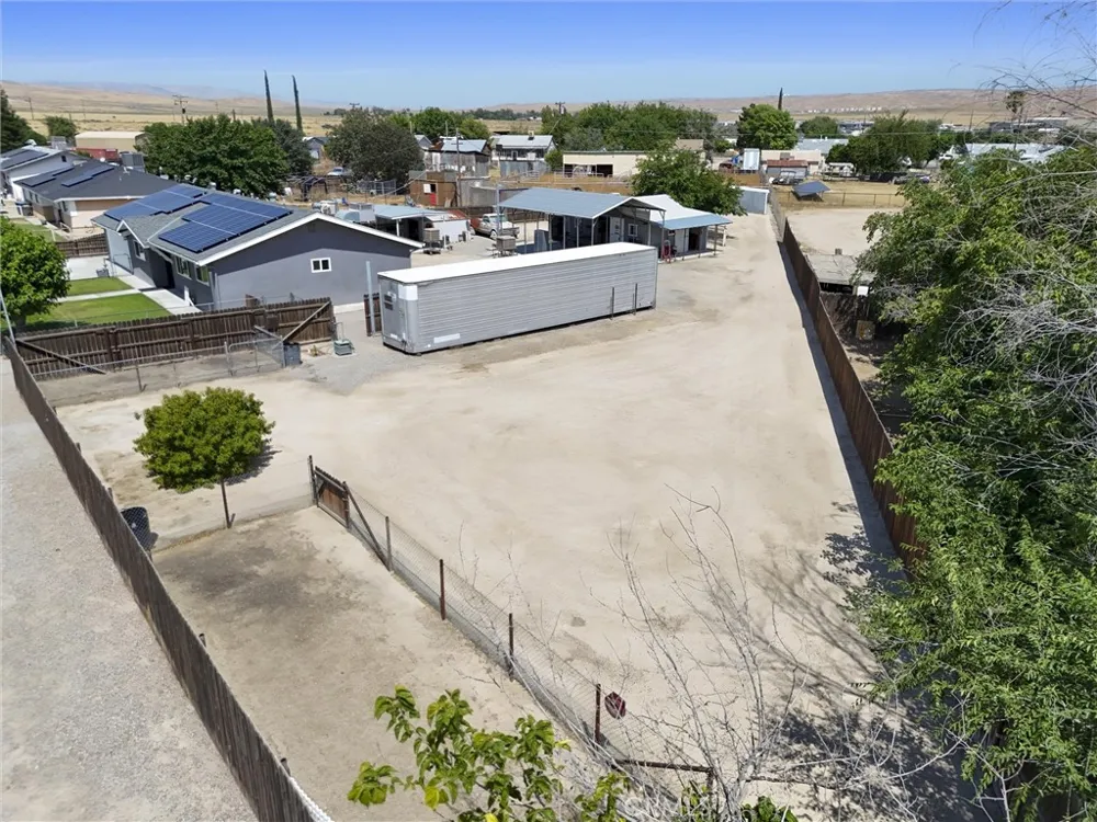 27522 Acacia Taft, CA 93268