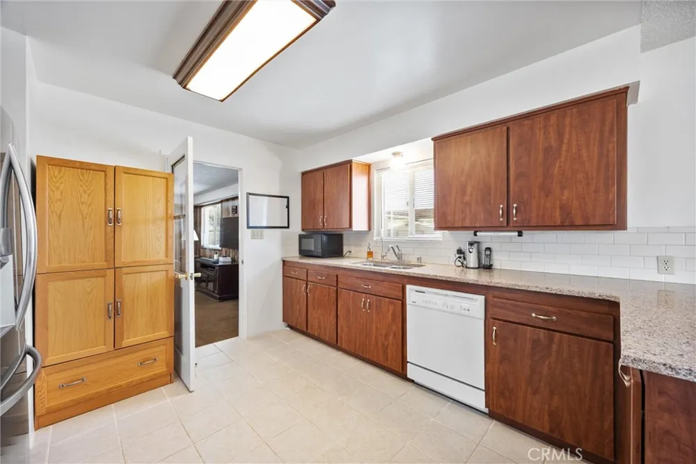 27522 Acacia Taft, CA 93268