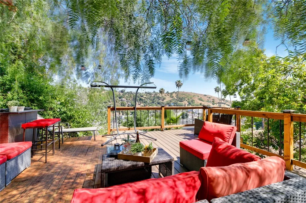 4365 Esmeralda Street Los Angeles, CA 90032