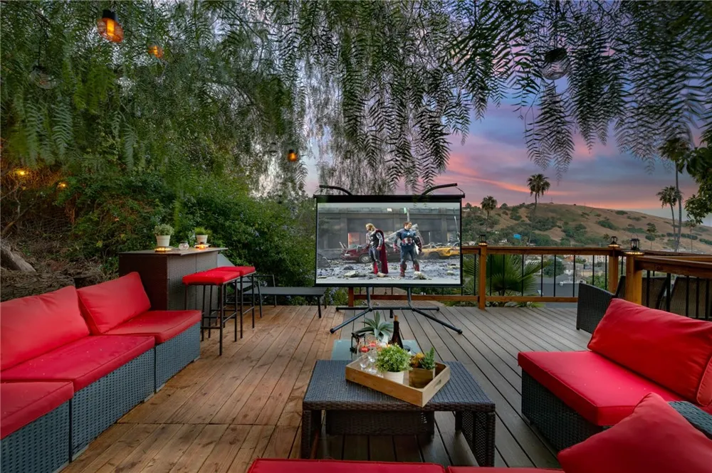 4365 Esmeralda Street Los Angeles, CA 90032