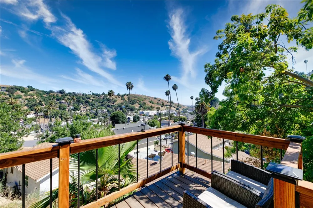 4365 Esmeralda Street Los Angeles, CA 90032