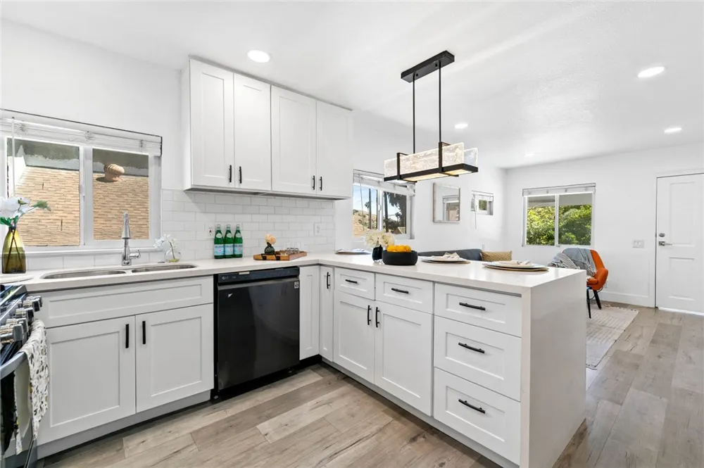 4365 Esmeralda Street Los Angeles, CA 90032