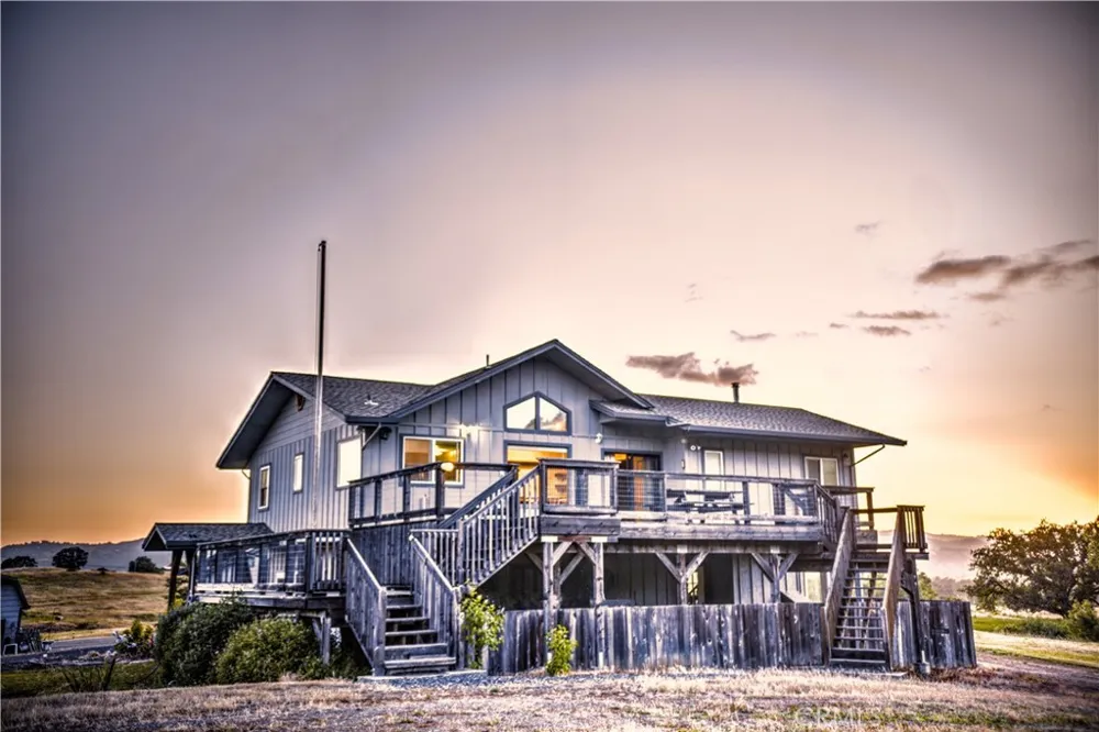 12020 Burris Lane Potter Valley, CA 95469