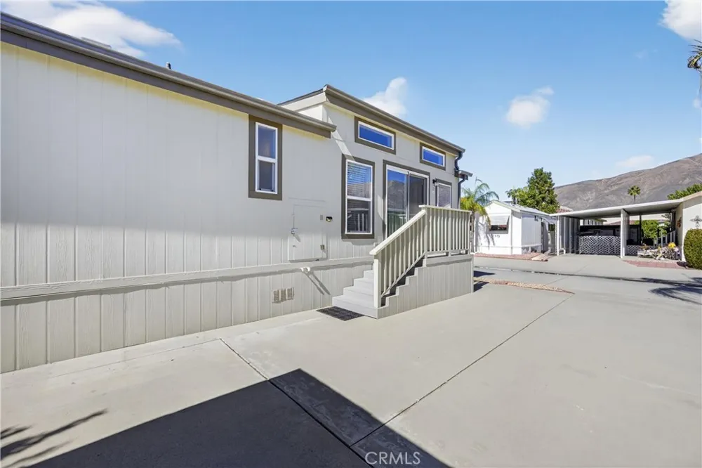 910 Deerwood San Jacinto, CA 92583