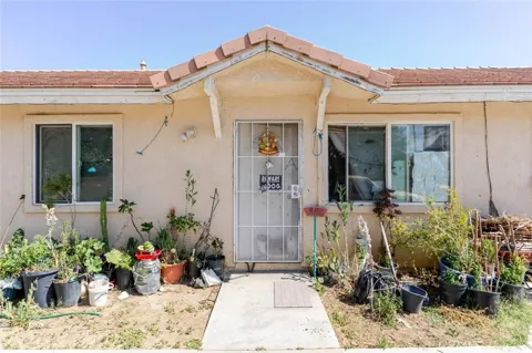 38726 4th Street E