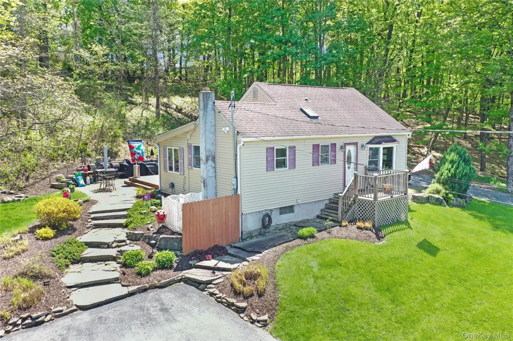 94 Randall Street Florida, NY 10921