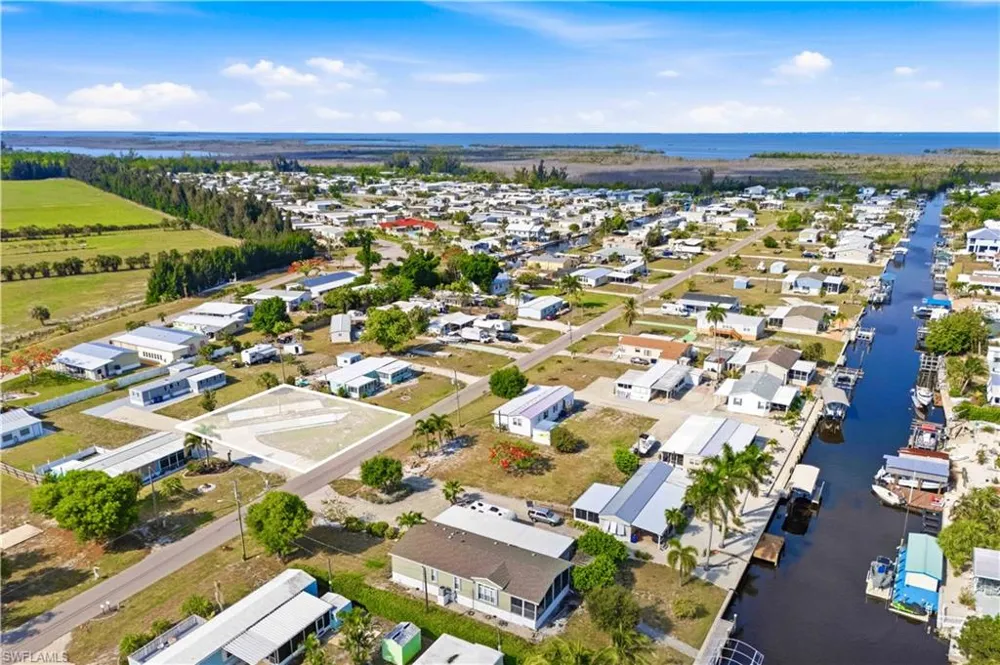 4841 Sandpiper Drive St. James City, FL 33956