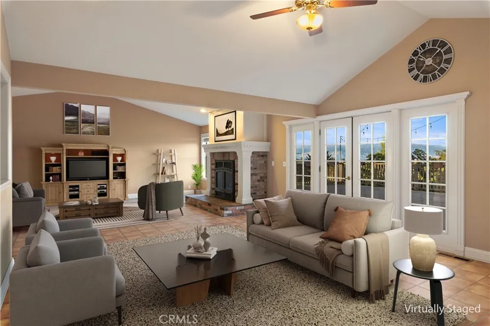 2210 Cedar Hill Way Lakeport, CA 95453