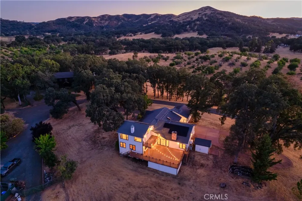 2210 Cedar Hill Way Lakeport, CA 95453