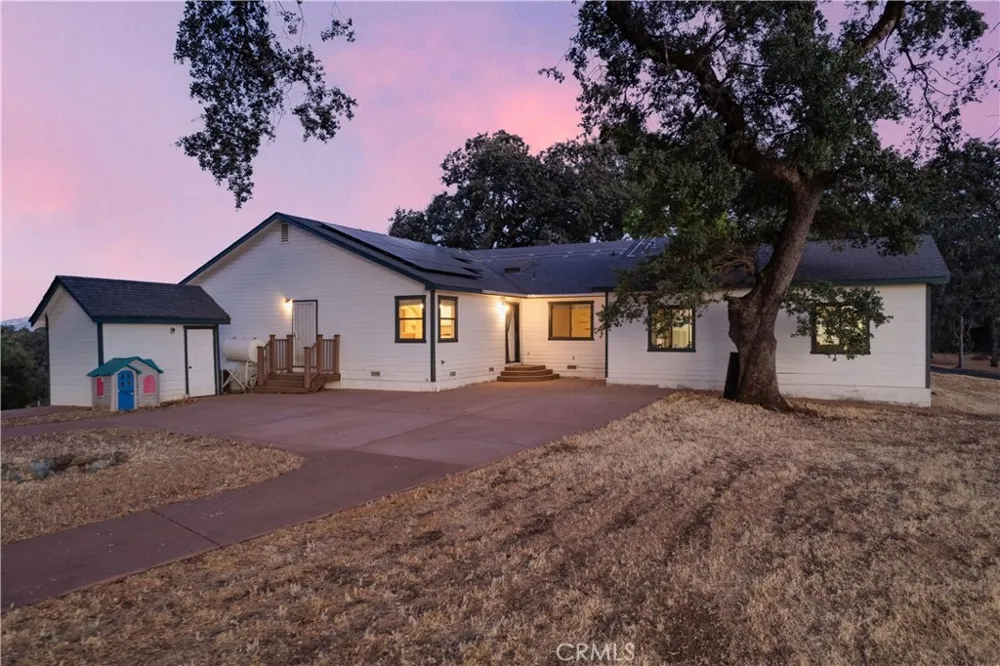 2210 Cedar Hill Way Lakeport, CA 95453
