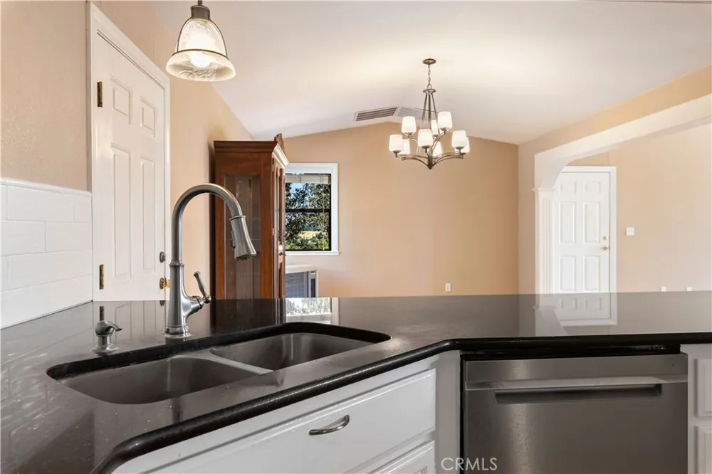2210 Cedar Hill Way Lakeport, CA 95453