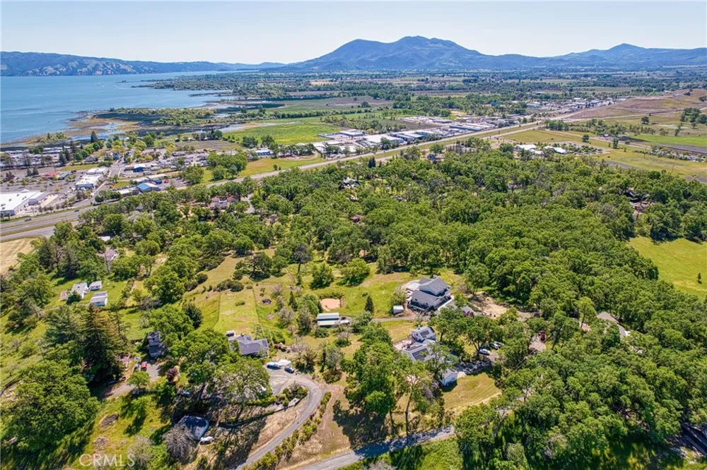 2210 Cedar Hill Way Lakeport, CA 95453