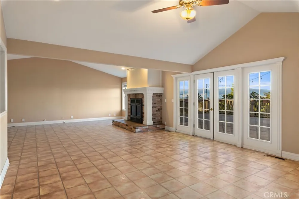 2210 Cedar Hill Way Lakeport, CA 95453