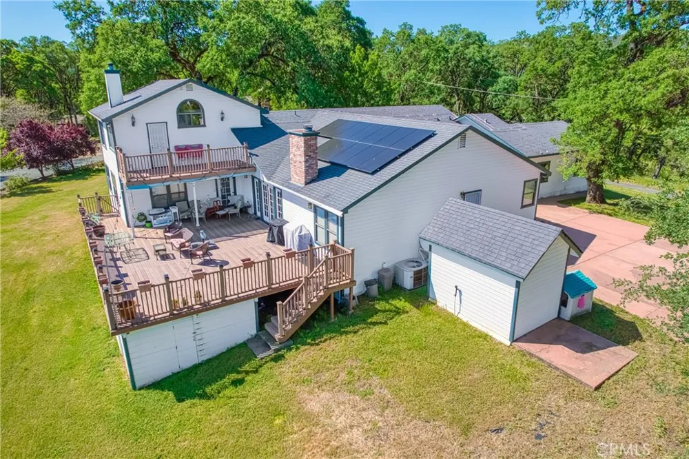 2210 Cedar Hill Way Lakeport, CA 95453