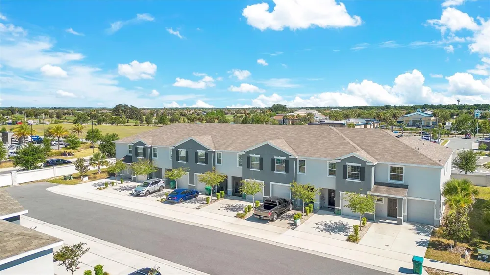5359 PINECONE COURT Wildwood, FL 34785