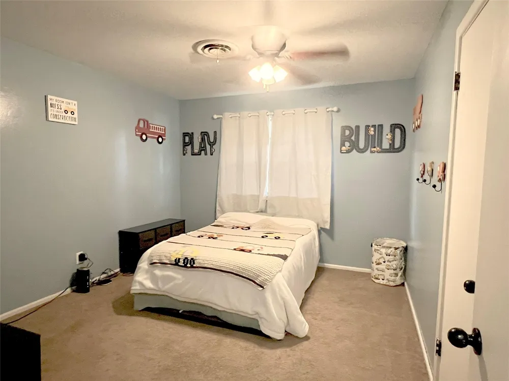 131 Walker Avenue Lolita, TX 77971