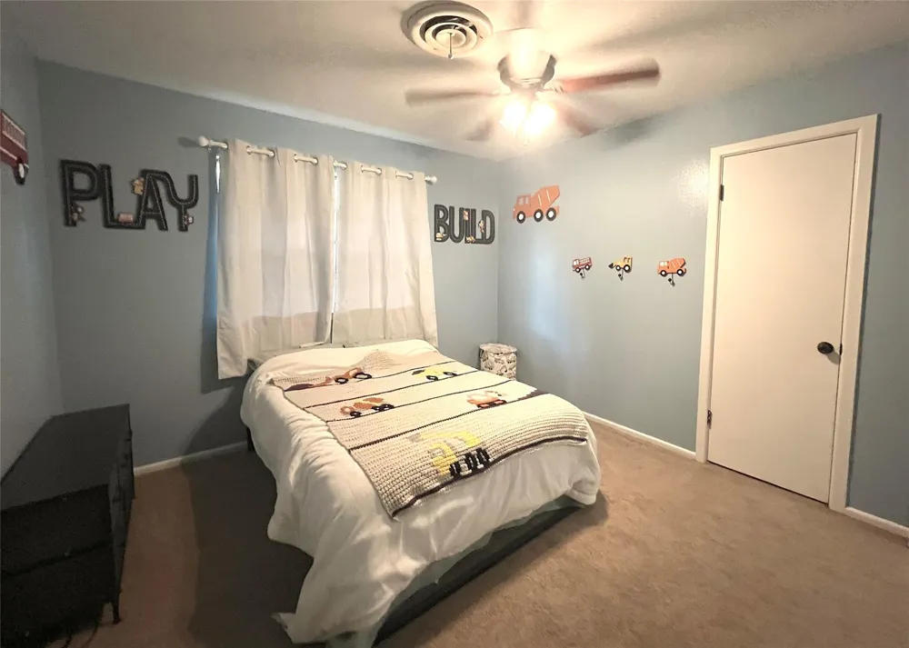 131 Walker Avenue Lolita, TX 77971