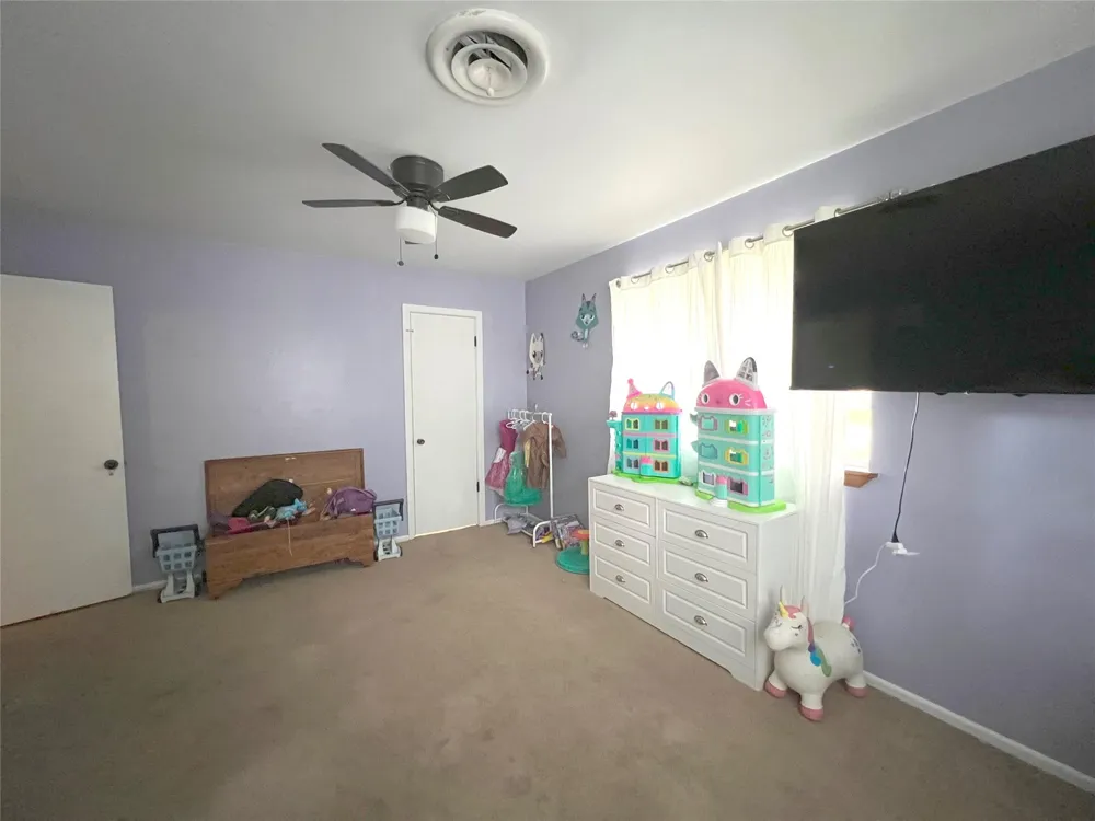 131 Walker Avenue Lolita, TX 77971