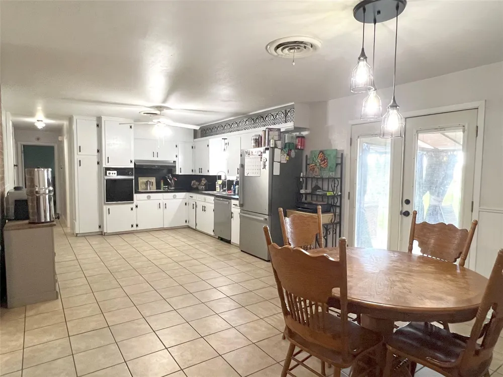 131 Walker Avenue Lolita, TX 77971