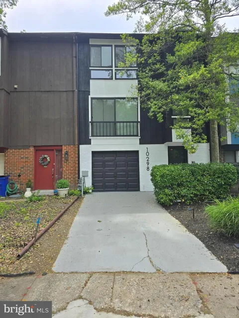 10298 GREEK BOY PLACE