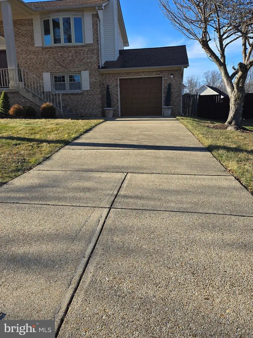 8907 CHAD WAY Clinton, MD 20735
