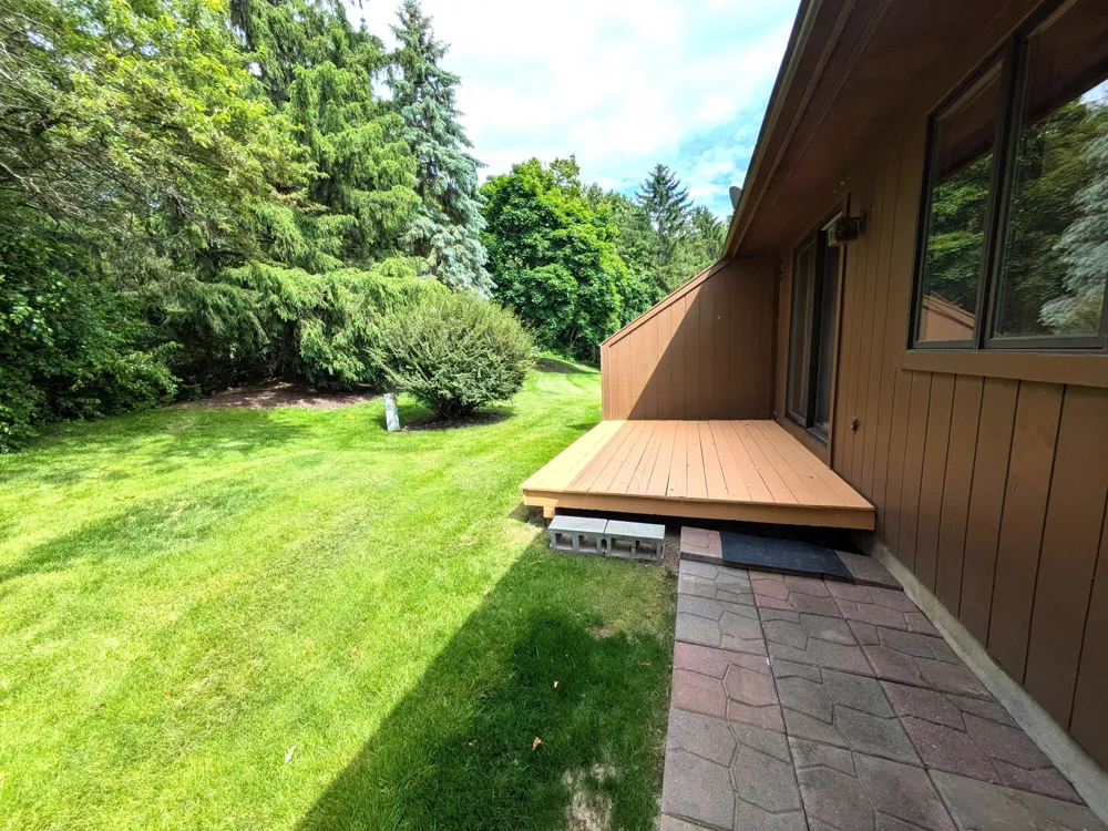 599 Echo Court Saline City, MI 48176