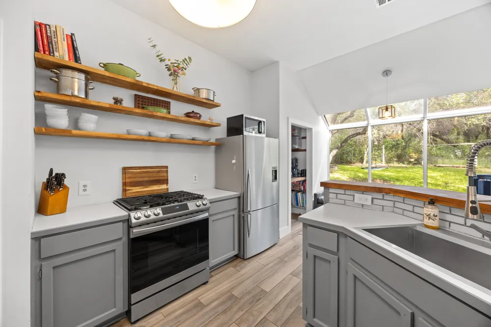 3607 Latimer Drive Austin, TX 78732