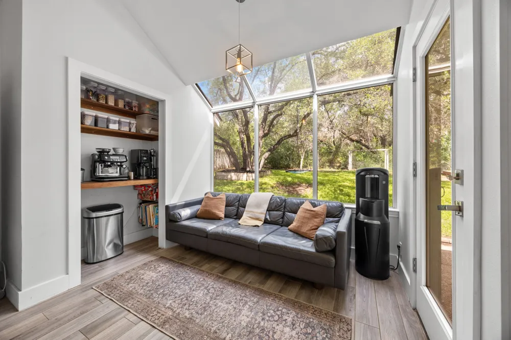 3607 Latimer Drive Austin, TX 78732