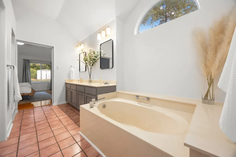 3607 Latimer Drive Austin, TX 78732
