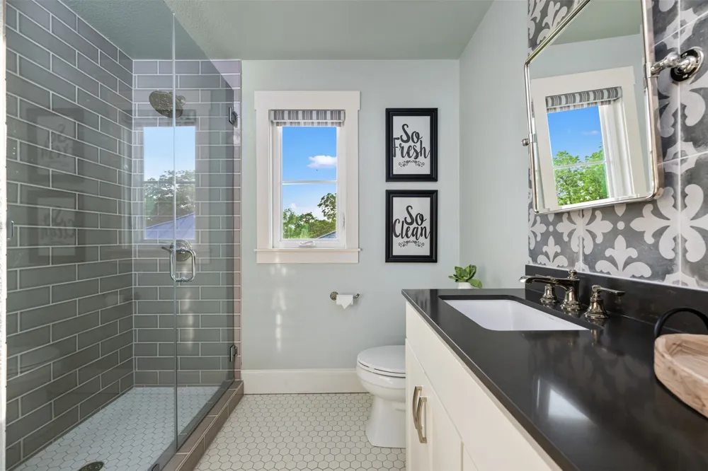 1002 Pecan Circle Marble Falls, TX 78654
