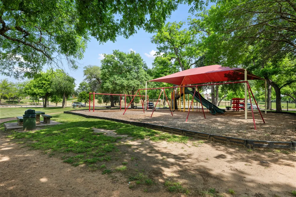 1002 Pecan Circle Marble Falls, TX 78654
