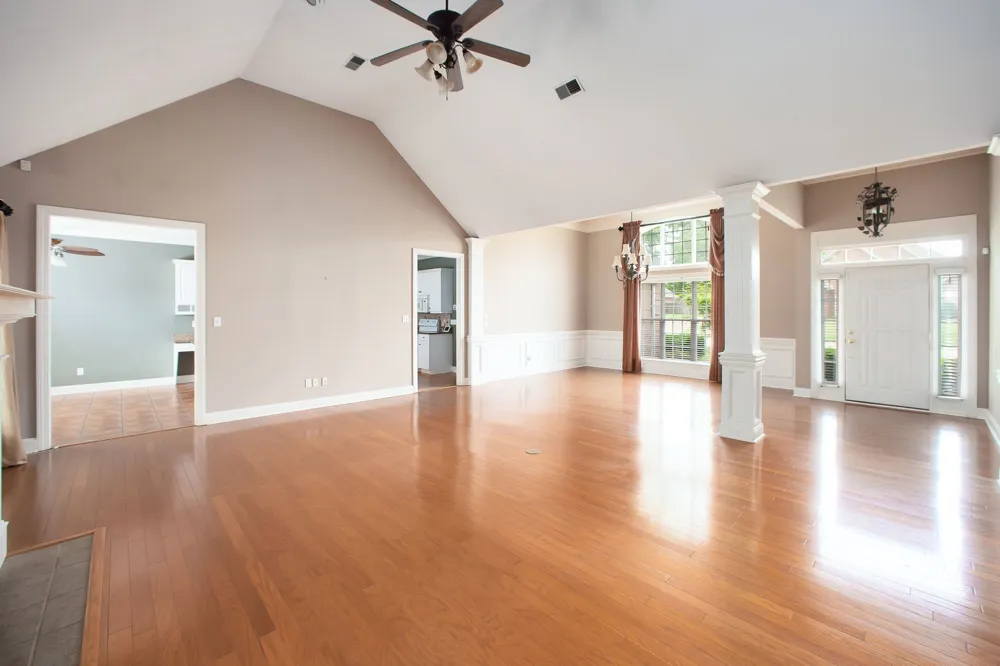 14 Brookhollow Cv Jackson, TN 38305