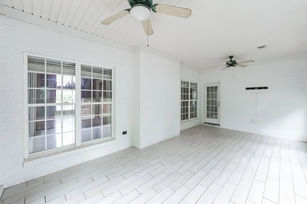 14 Brookhollow Cv Jackson, TN 38305