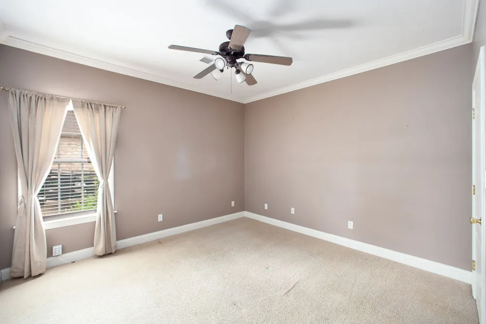 14 Brookhollow Cv Jackson, TN 38305