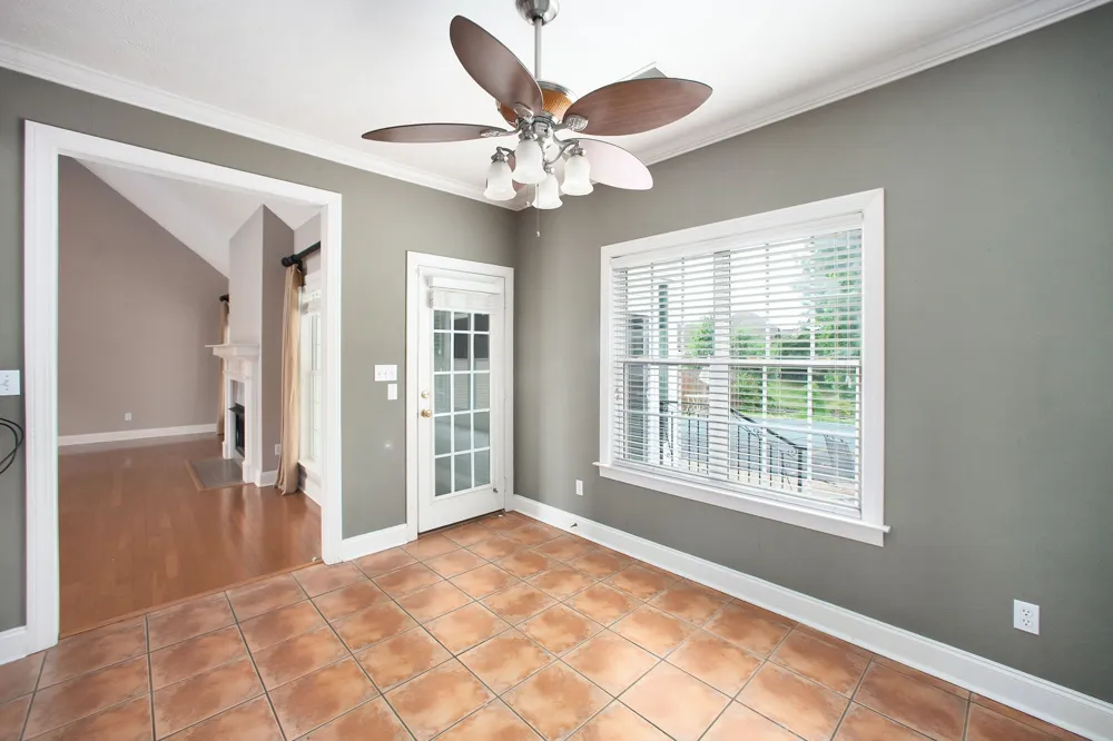14 Brookhollow Cv Jackson, TN 38305