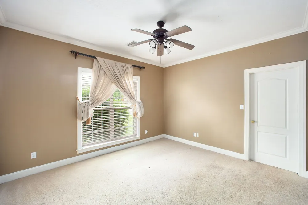 14 Brookhollow Cv Jackson, TN 38305