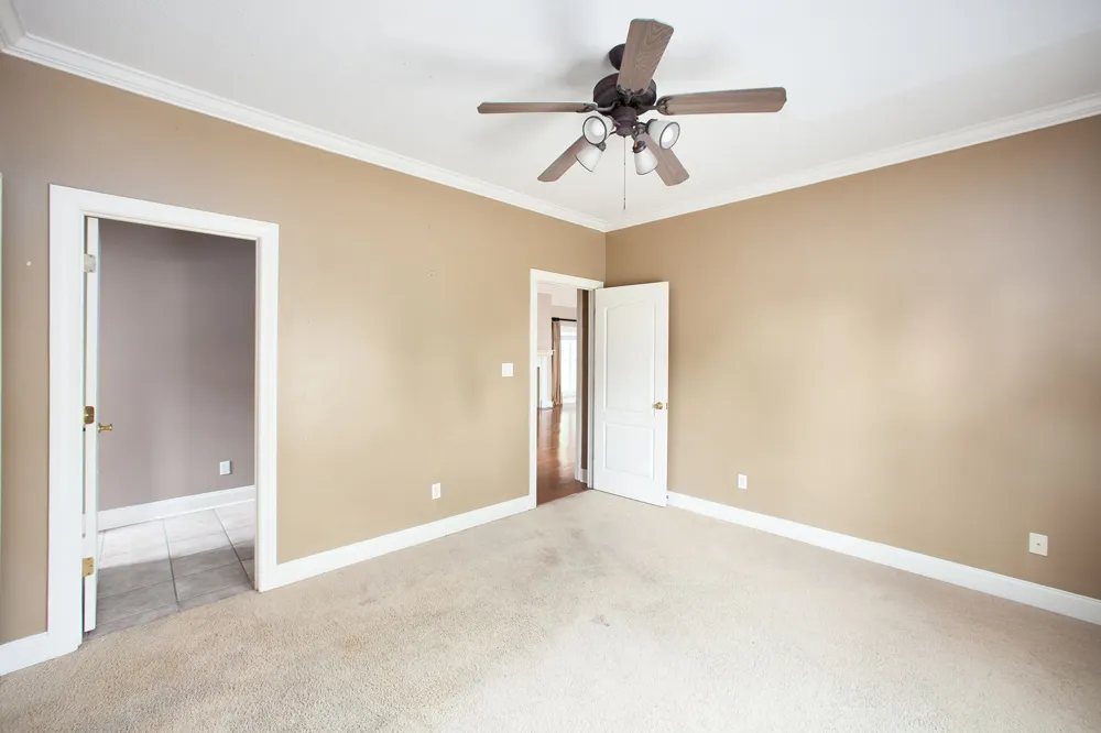 14 Brookhollow Cv Jackson, TN 38305