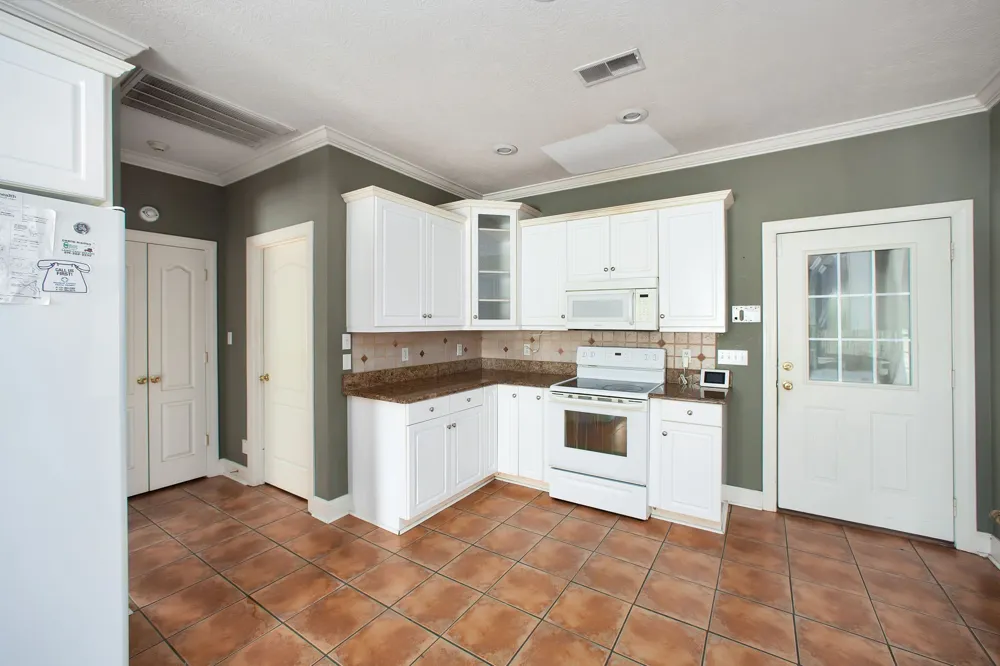 14 Brookhollow Cv Jackson, TN 38305