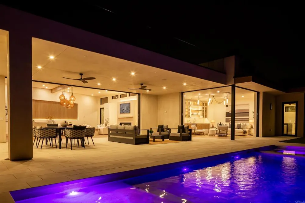 601 Cedros Avenue Solana Beach, CA 92075