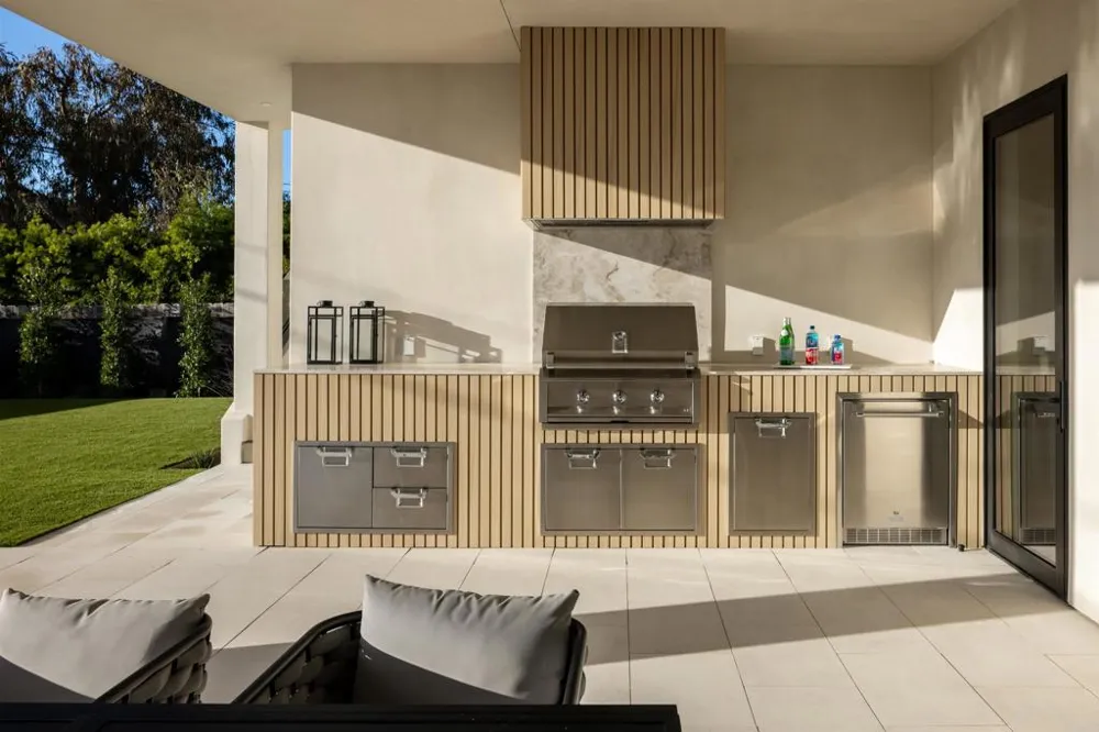 601 Cedros Avenue Solana Beach, CA 92075