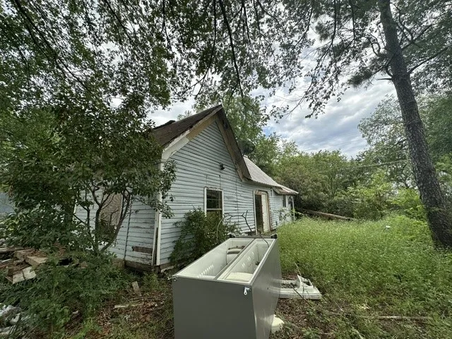 419 W Pine Whitewright, TX 75491