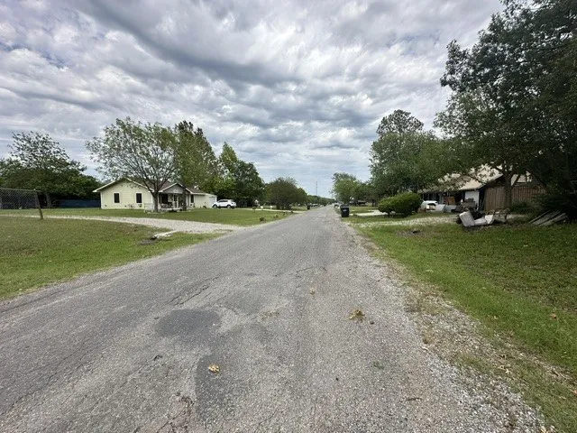 419 W Pine Whitewright, TX 75491
