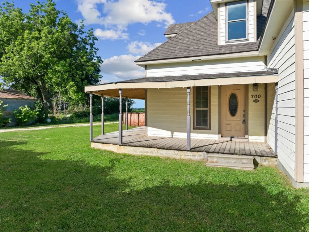 700 Harrel Avenue Bynum, TX 76631