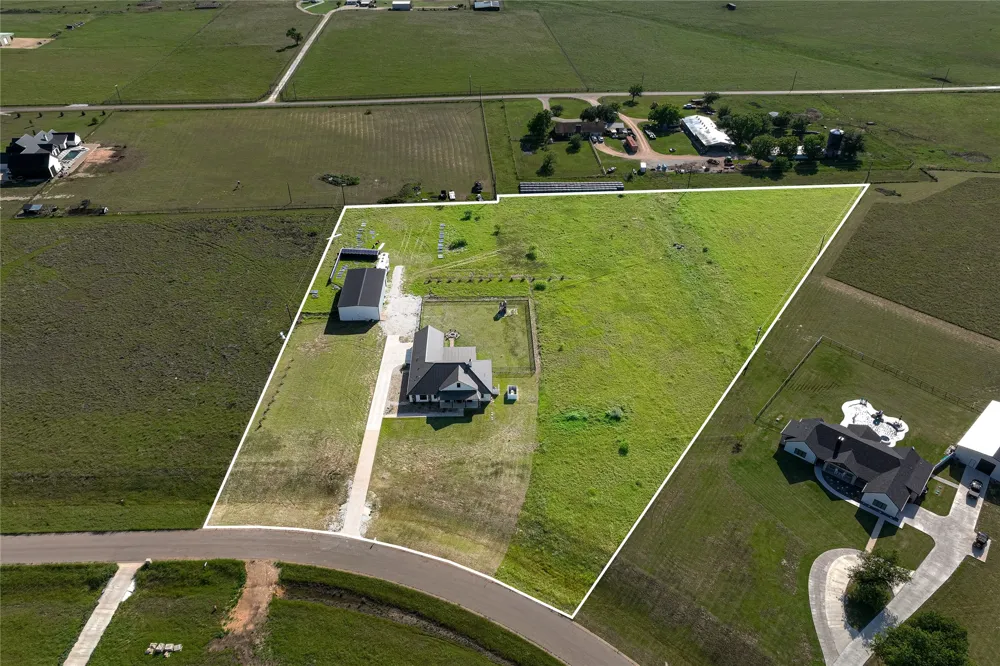 251 Willow Moon Ranch Road Crawford, TX 76638