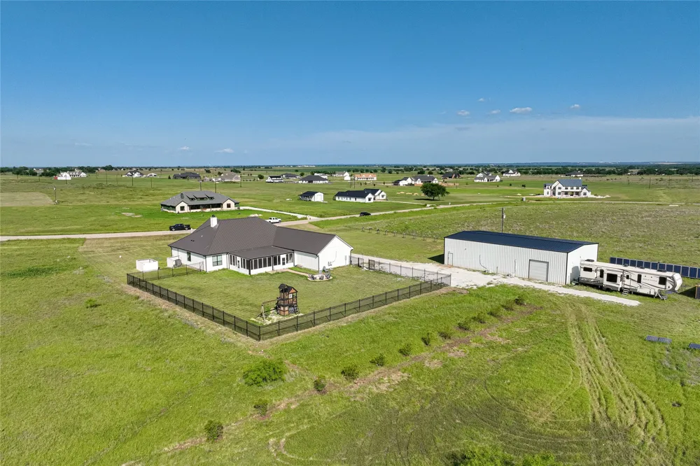 251 Willow Moon Ranch Road Crawford, TX 76638
