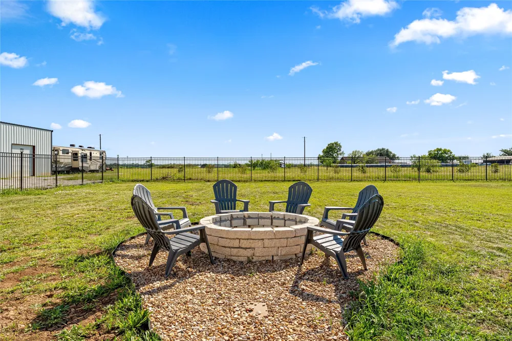 251 Willow Moon Ranch Road Crawford, TX 76638